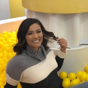 Meet your Posher, Brooke